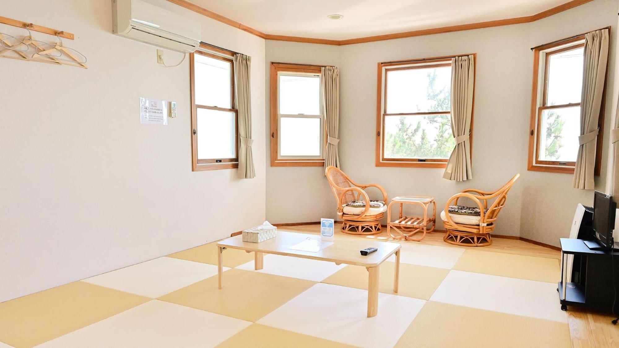 Biwa-Lakeside Cottage B B Dylan Minamikomatsu 객실 사진